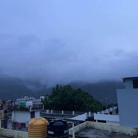 Rudransh Home Stay Рішикеш Екстер'єр фото